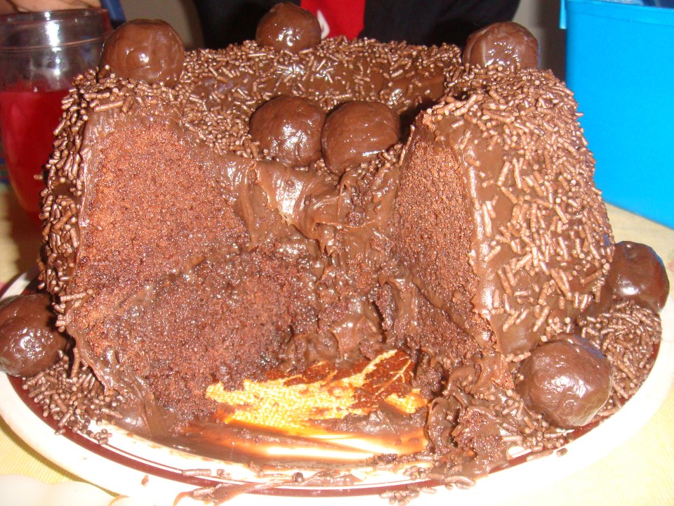 Bolo de brigadeiro