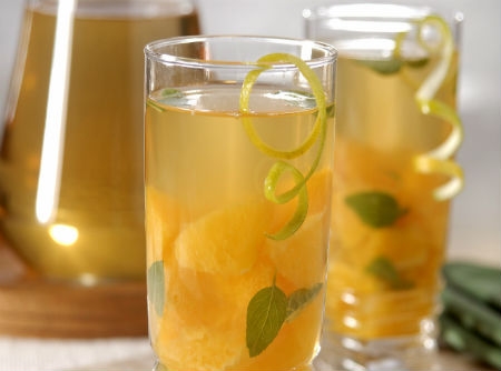 cha-branco-com-laranja-manjericao-e-cravo-f8-113511