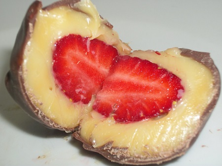 Bombom-de-chocolate-com-morango