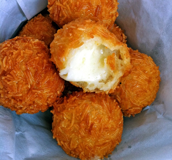 bolinha-de-queijo-2