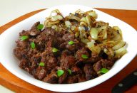 figado-de-galinha-acebolado