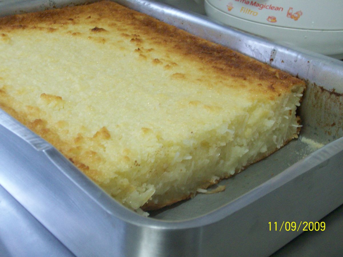 BOLO CREMOSO DE MACAXEIRA - Veja a Receita: