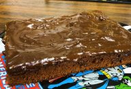 bolo-de-chocolate-facil-molhadinho-liquidificador-1024×576 (1)