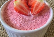 Sobremesa-Gelada-de-Morango