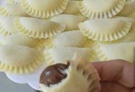 PASTEL DE LEITE NINHO COM RECHEIO DE NUTELLA