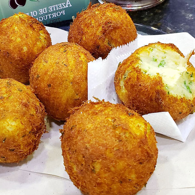 Bolinho de Bacalhau com Batata Veja a Receita