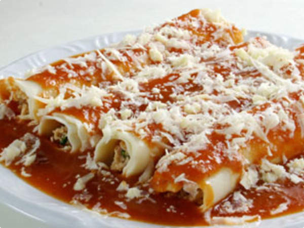 Canelone Frango com queijo