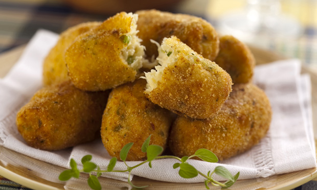 Croquete de batata e frango