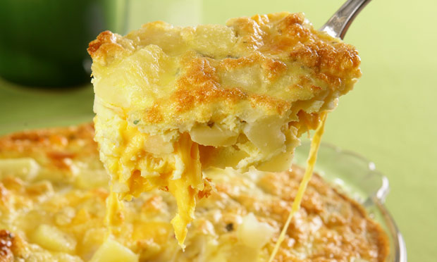 Fritada de forno de batata e queijo