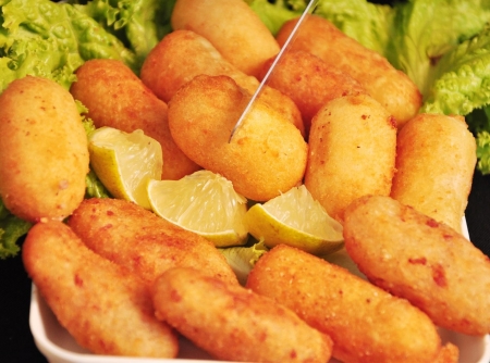 Bolinho de aipim e carne-seca