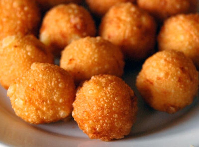Bolinha de Queijo