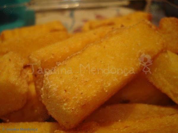 Polenta frita crocante