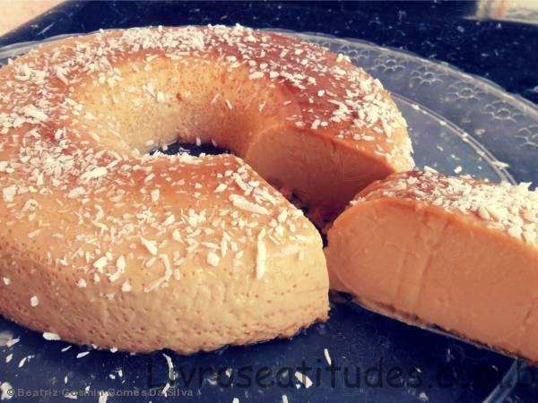 Pudim de doce de leite de panela