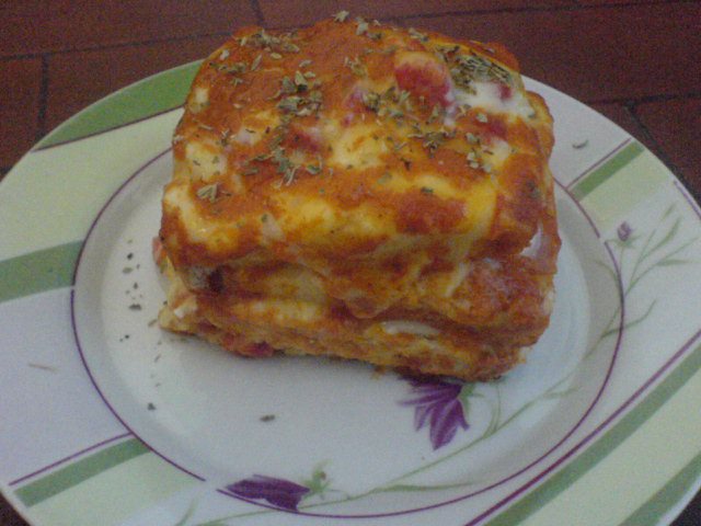 39311_589480424395405_2089994800_n