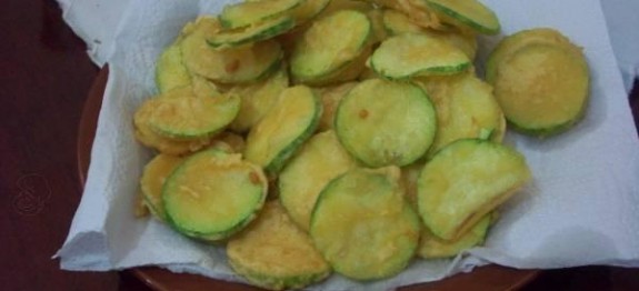 524116_590275920982522_1836772231_n