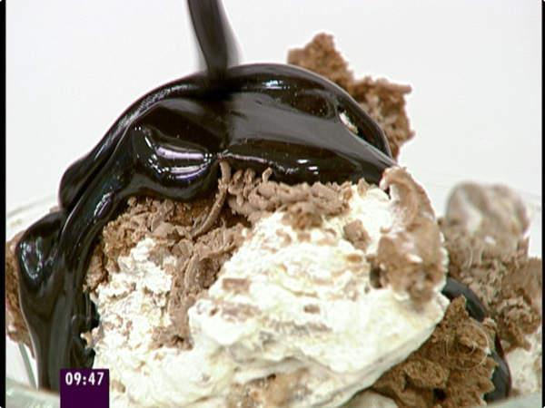 579252_556419431069217_918163690_n