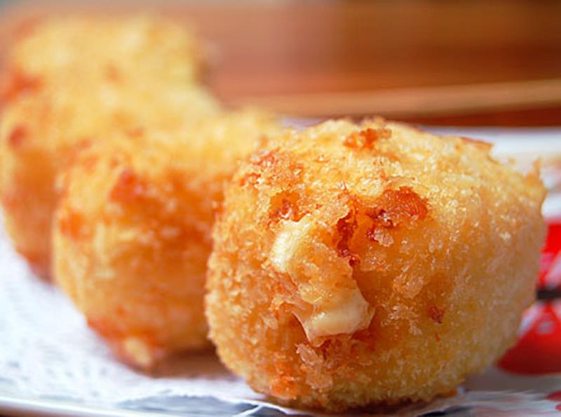 581836_10151527189350479_1308187903_n