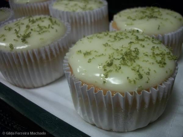 164956_600013960008718_1011259515_n