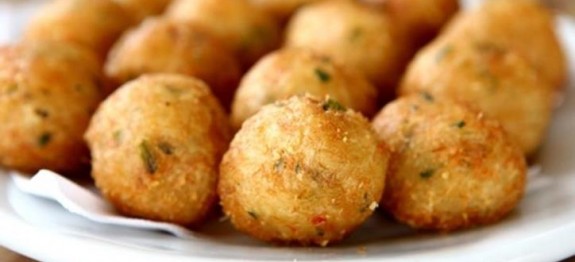 536972_10151568819125479_994469001_n