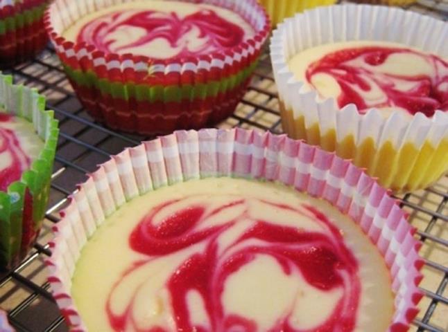 563768_10151555577485479_1588830483_n