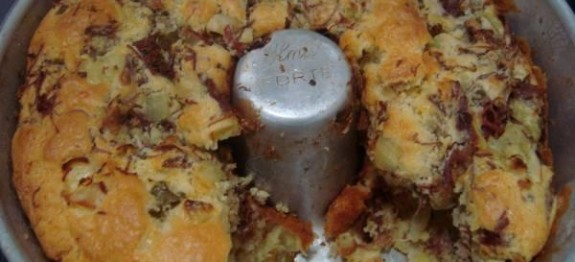 64408_571625076180940_1368885643_n