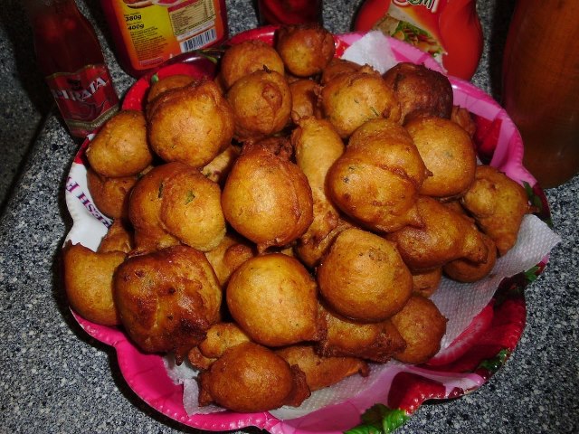 197686_607334229276691_38062616_n (1)