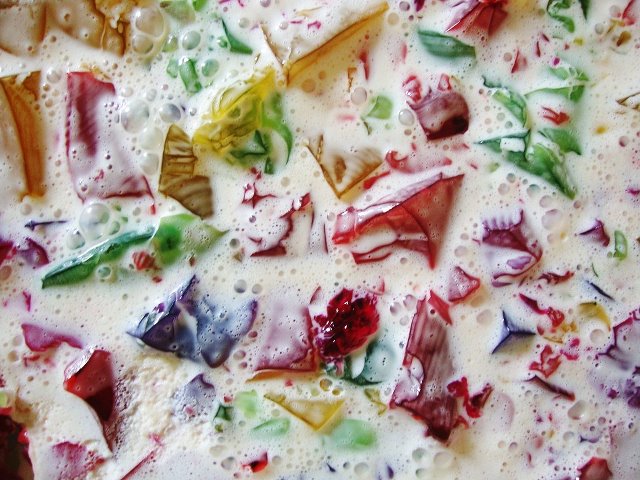 215284_607888439221270_861427335_n