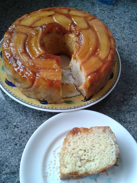 260282_610981378911976_957156867_n