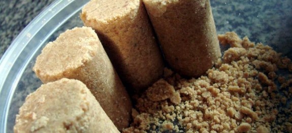 297909_601802869829827_1064403715_n