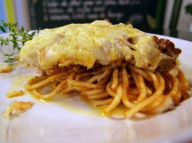 431806_10151624148210479_116081110_n