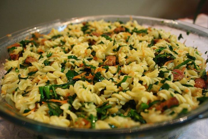 480124_615396355137145_1472784437_n