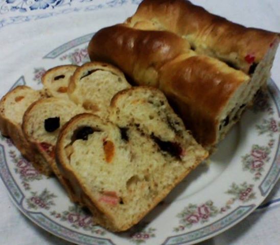 575879_10151622805860479_1077824459_n