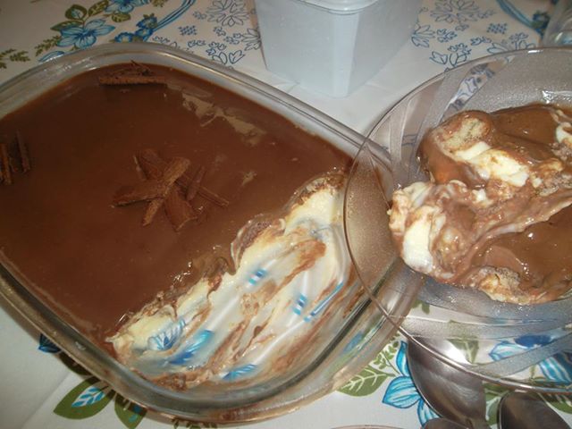 935275_611200215556759_519152974_n