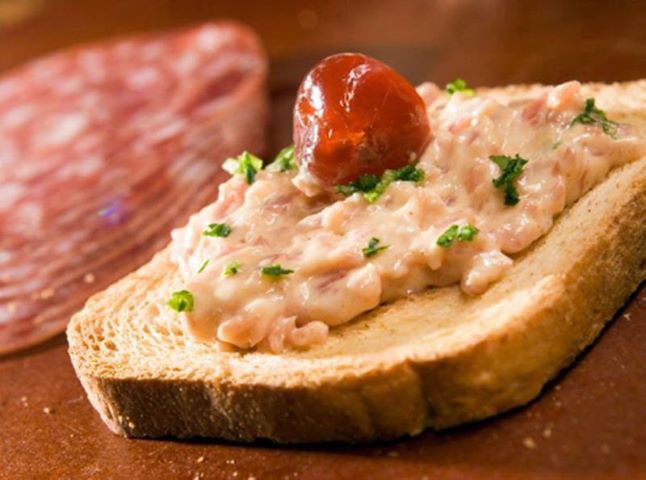 1013677_10151662220050479_137241315_n