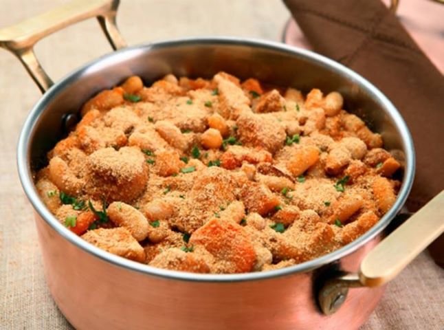 1016610_10151687785295479_90892646_n