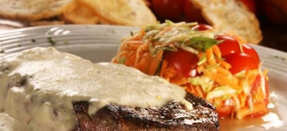 580205_10151644901925479_1537918448_n