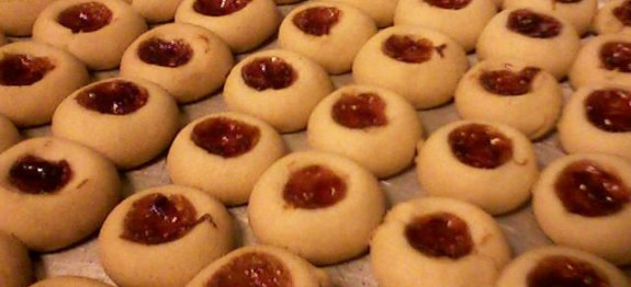 600161_626092657400848_368775265_n