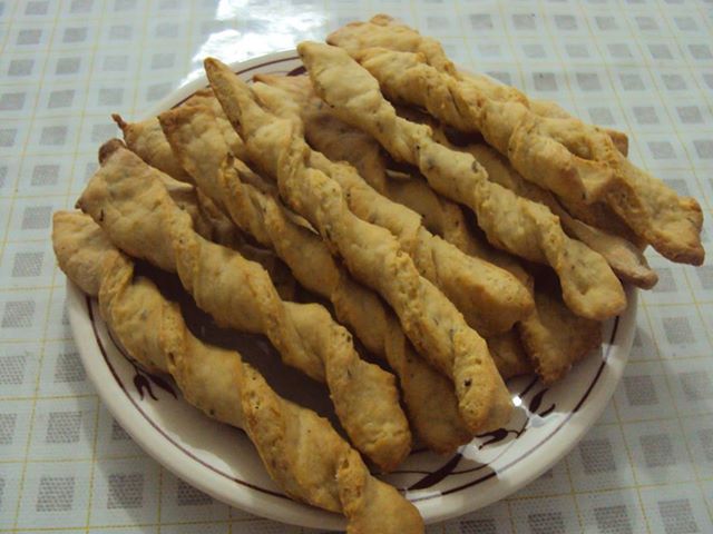 9139_618348518175262_1202344985_n