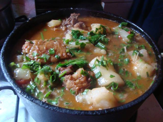 996847_621387457871368_1041340178_n