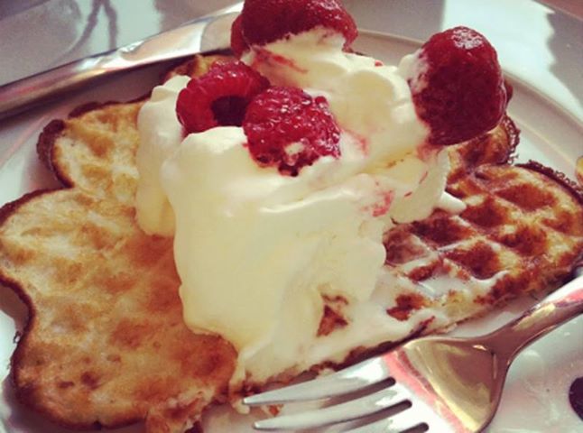 1001354_10151702743220479_60023957_n