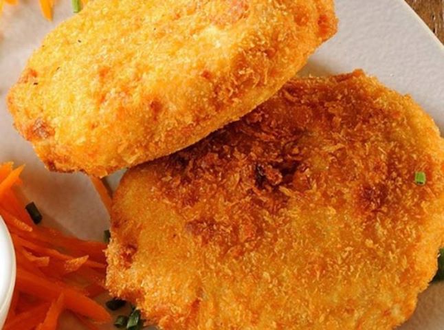 179605_10151728808195479_224848178_n