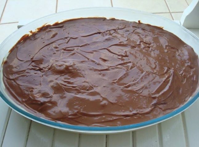 221628_10151729318065479_753493266_n