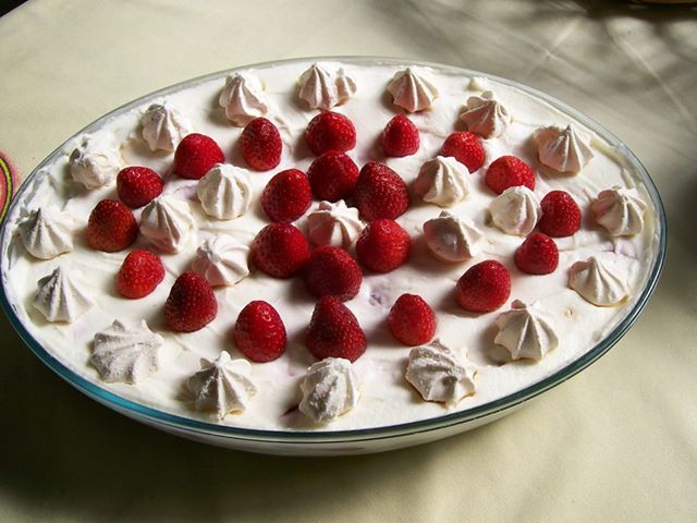 577144_645889688754478_2057789343_n