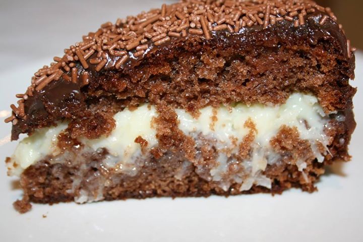 935831_637792252897555_332348852_n