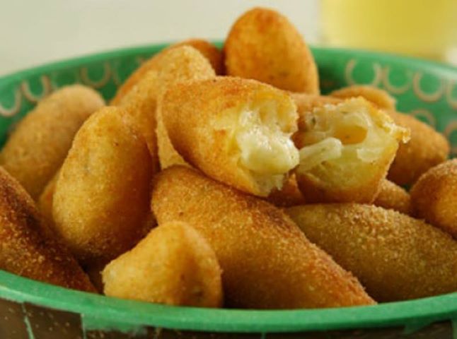 554863_10151752870825479_1543659814_n