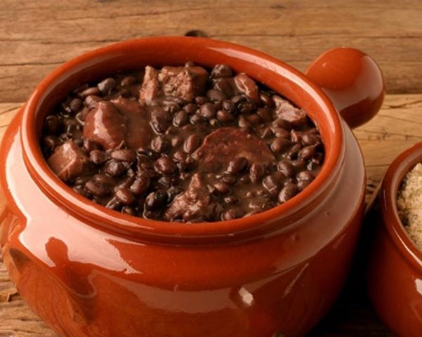 1012500_10151829777875479_665782472_n