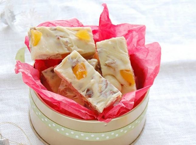 1186124_10151832105925479_845571303_n