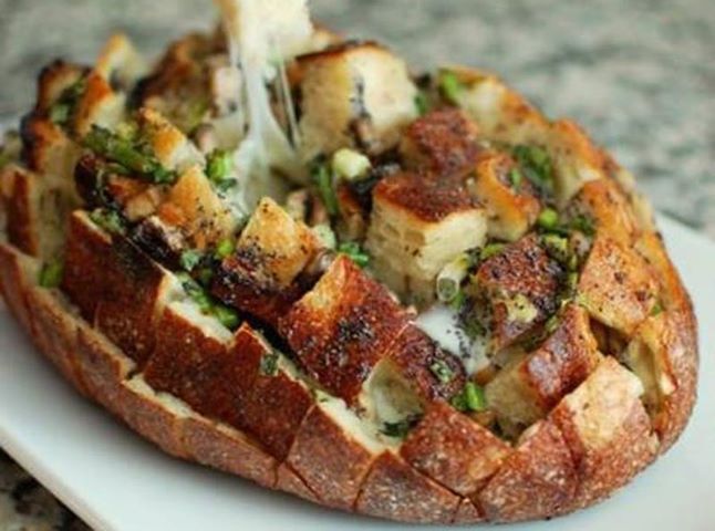 1235500_10151864667535479_1683352679_n