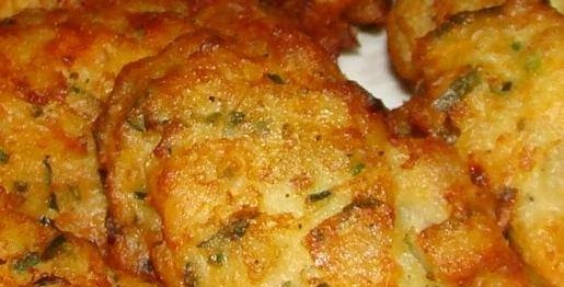 558621_668783399798440_1360658623_n