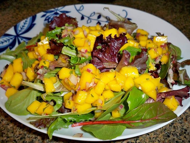 598886_675687912441322_1120281959_n